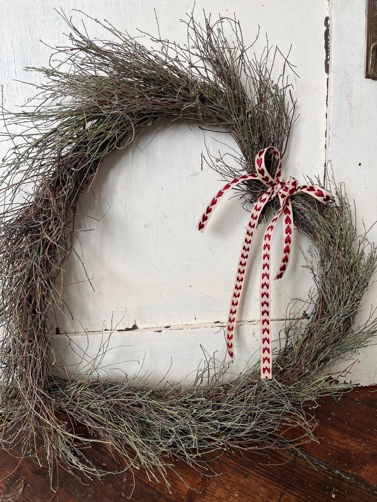 Türkranz als Herz aus Thymian mit Schleife – Natürliche Deko mit Herz-Motiv