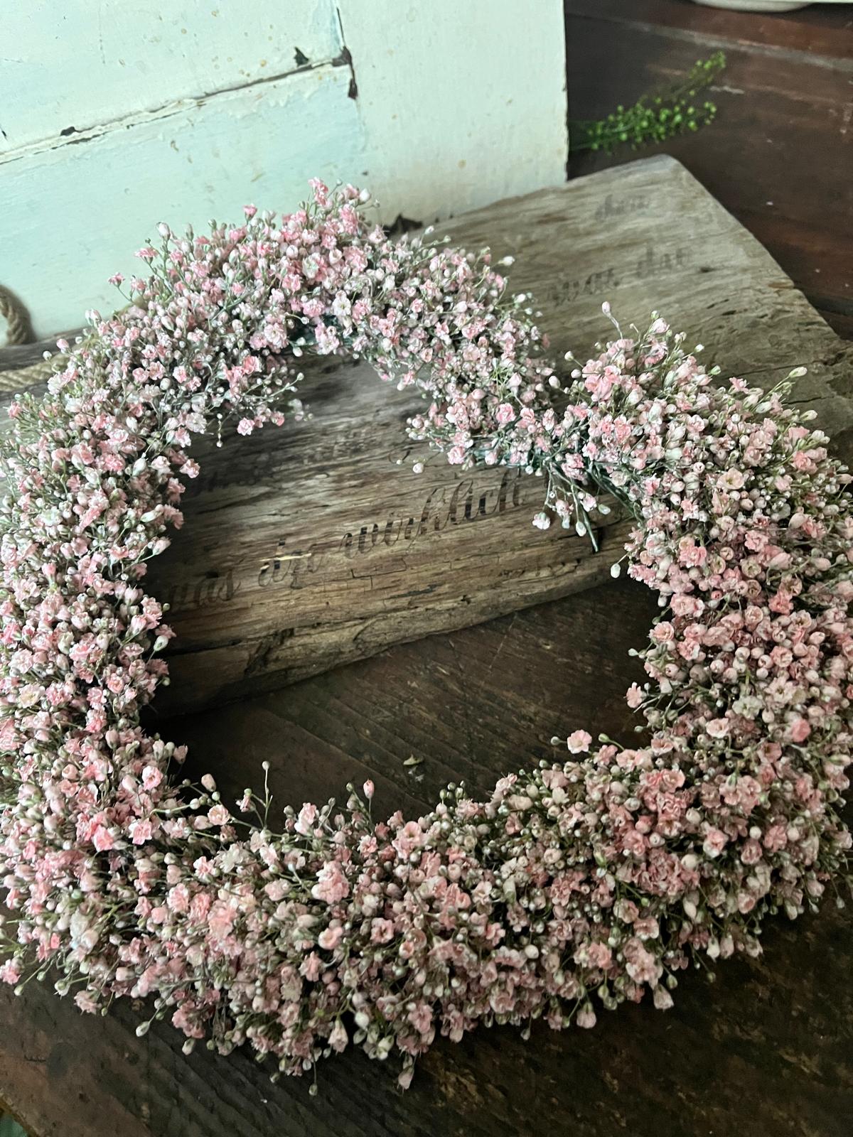 Handgemachtes Schleierkraut Herz | Romantische Herzdekoration für Hochzeit & Zuhause | Natürliche Blumendeko