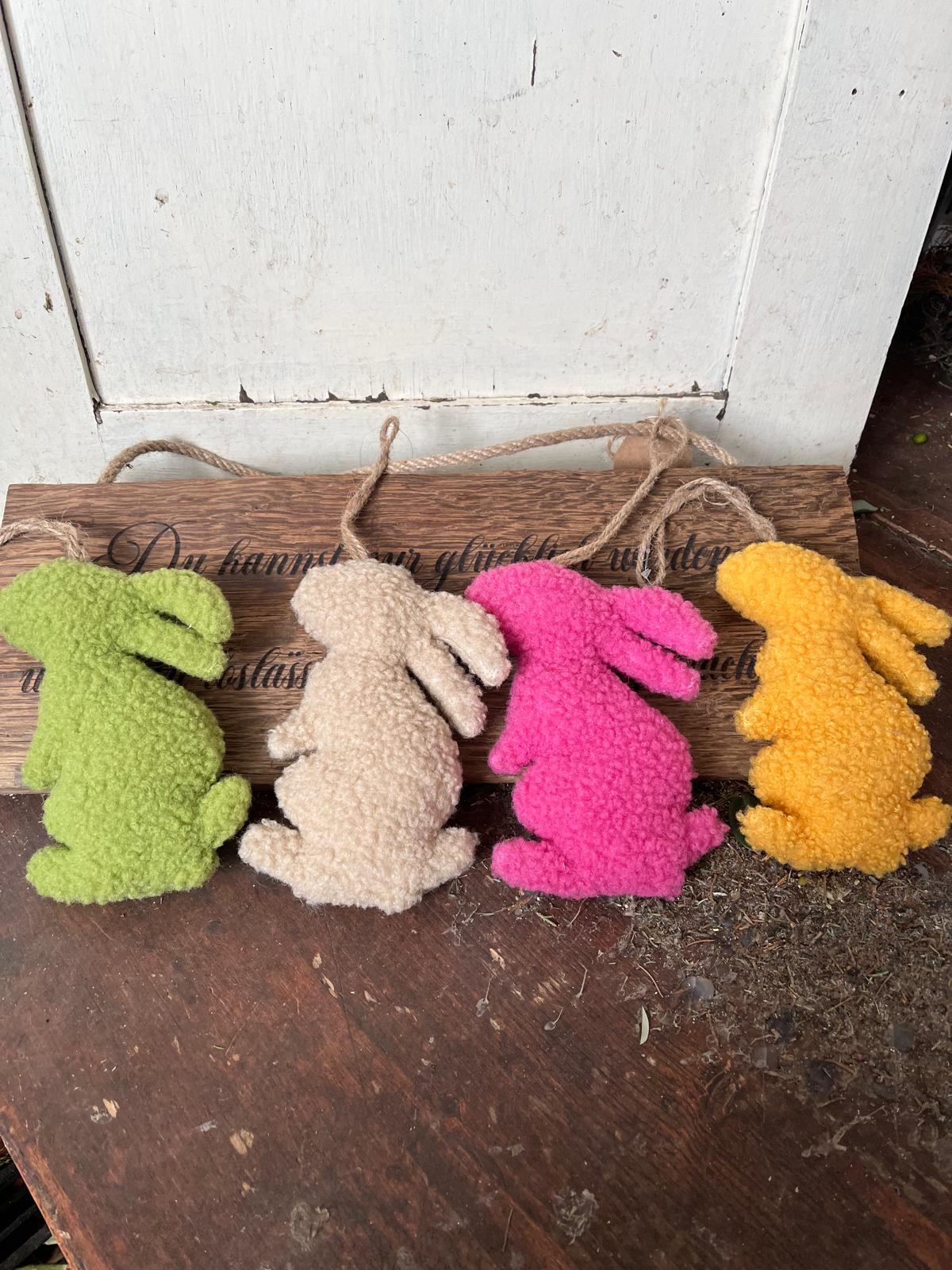 Deko-Hase zum Aufhängen | 15x11,5 cm | 4 Farben zur Auswahl | Osterhase Anhänger | Handgemachte Frühlingsdeko