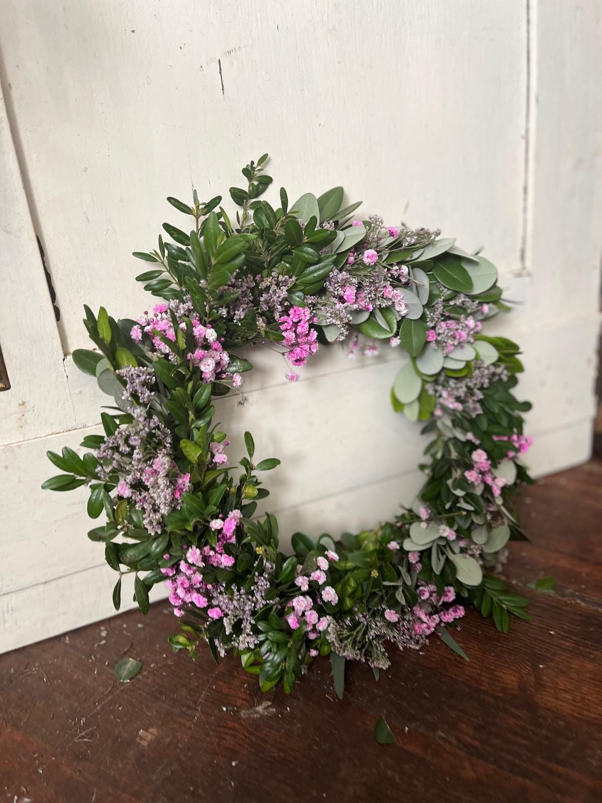 Kranz für Tür oder Tisch – Mit Bux, Strandflieder, Schleierkraut & Pitto