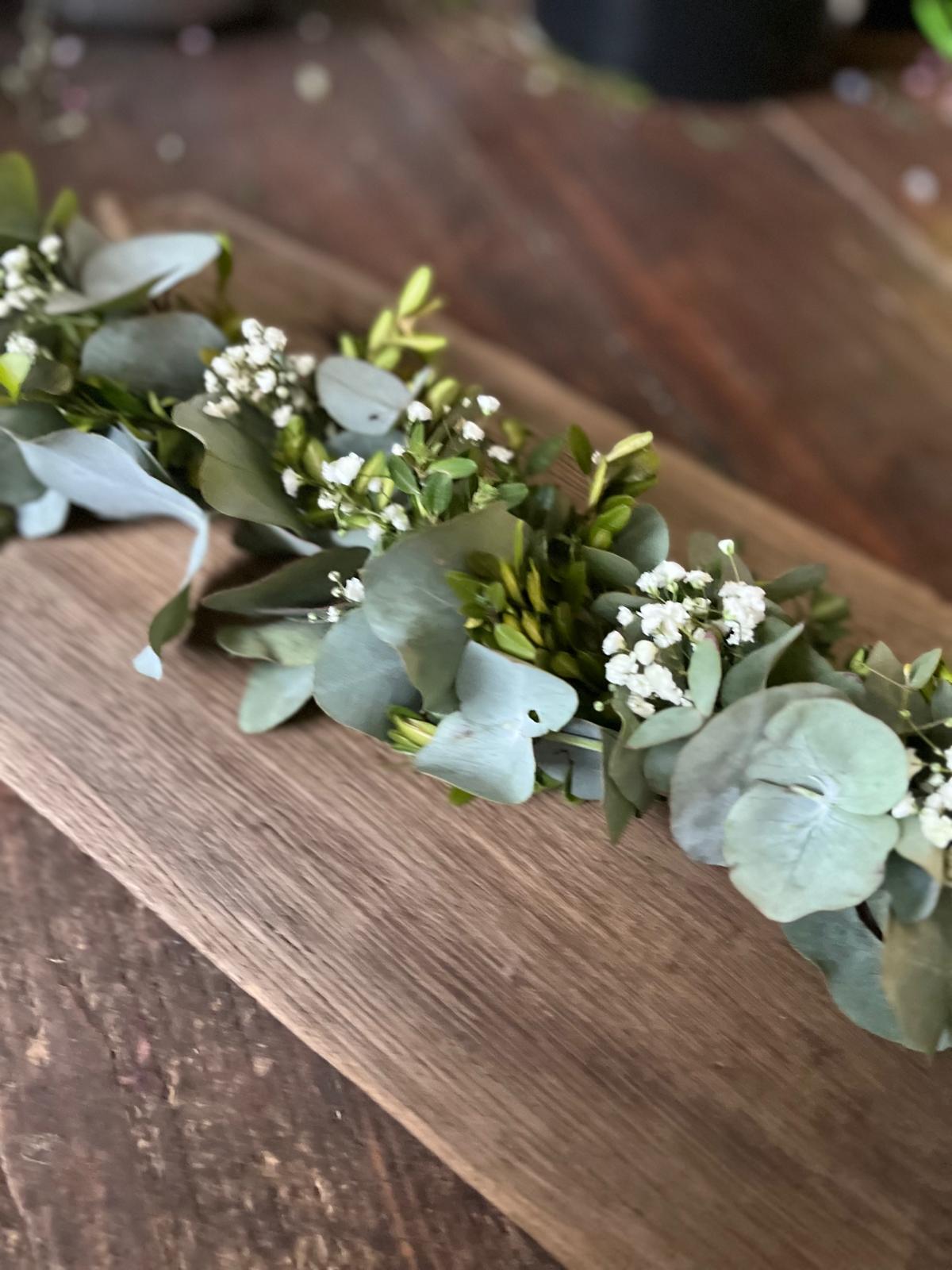 Florale Girlande für Hochzeit – Frische Blumen, individuelle Gestaltung, handgemacht