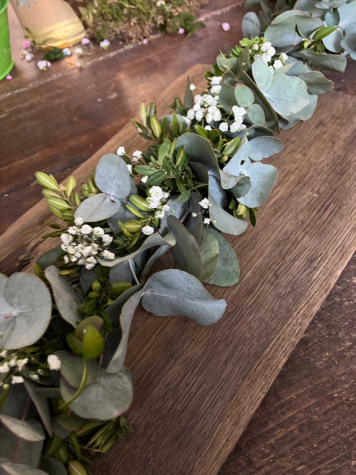 Florale Girlande für Hochzeit – Frische Blumen, individuelle Gestaltung, handgemacht