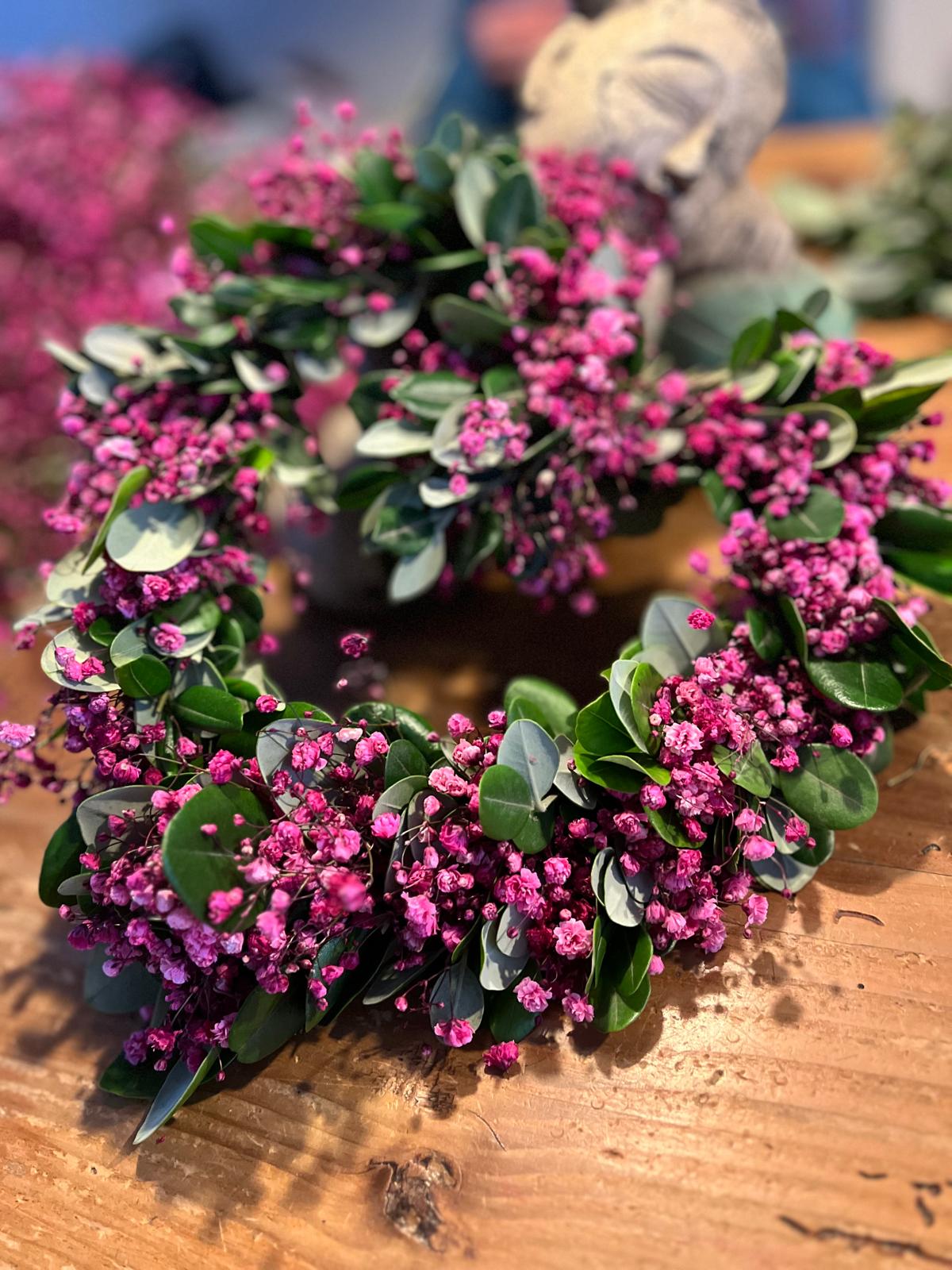 Herz aus Schleierkraut & Naturgrün – Handgemachte Deko zum Aufhängen