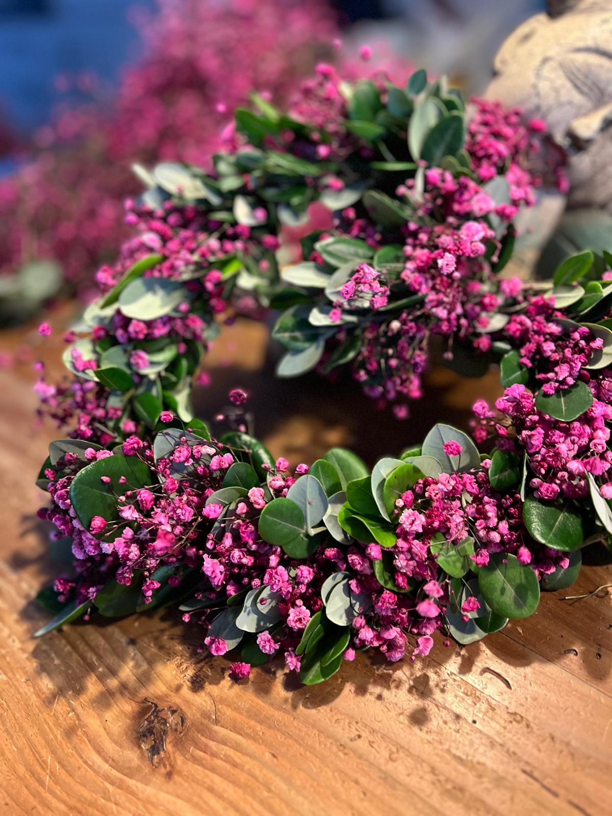 Herz aus Schleierkraut & Naturgrün – Handgemachte Deko zum Aufhängen