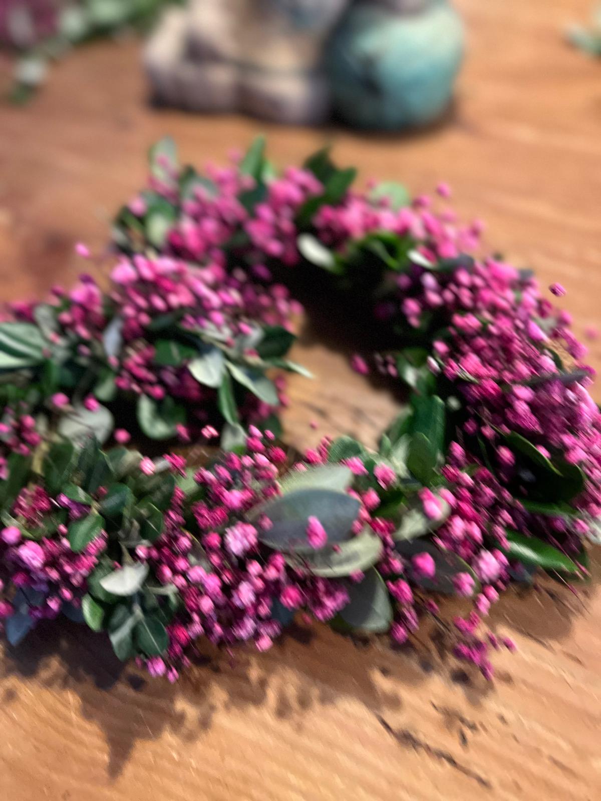 Herz aus Schleierkraut & Naturgrün – Handgemachte Deko zum Aufhängen