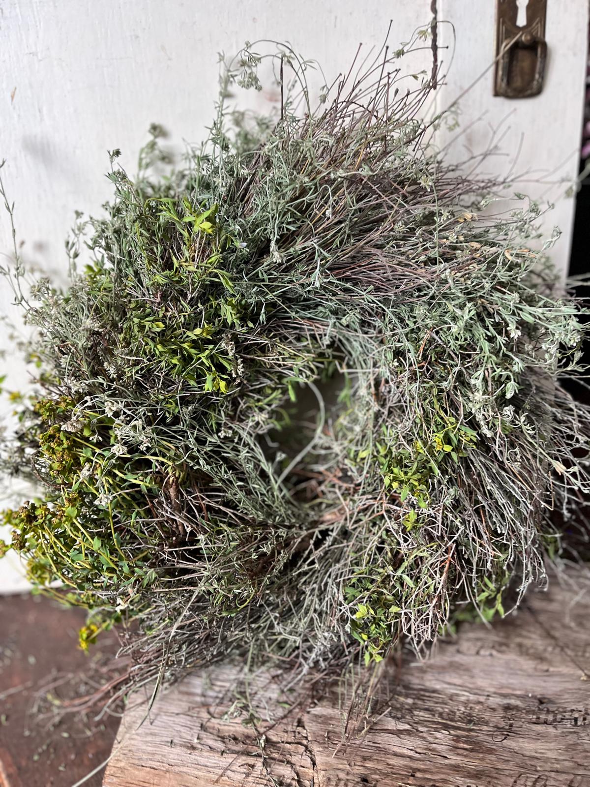 Trockenkranz aus Thymian – Natürliche Deko für Tür oder Tisch