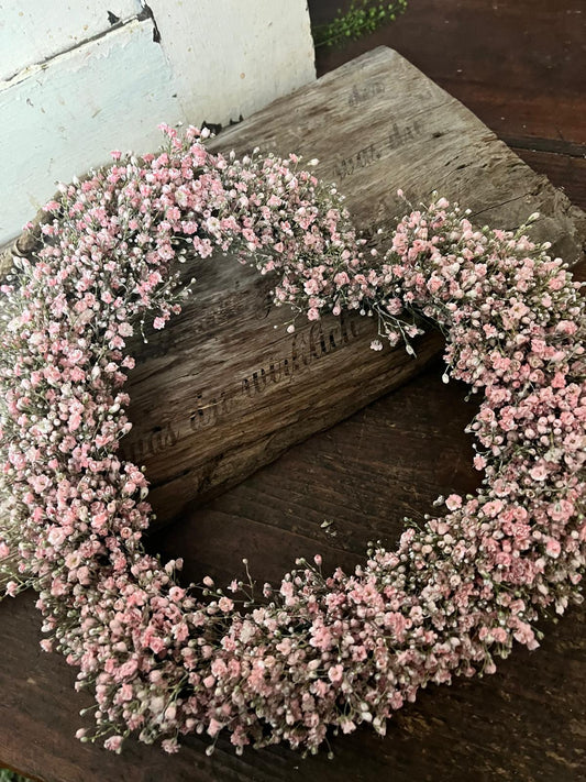 Handgemachtes Schleierkraut Herz | Romantische Herzdekoration für Hochzeit & Zuhause | Natürliche Blumendeko