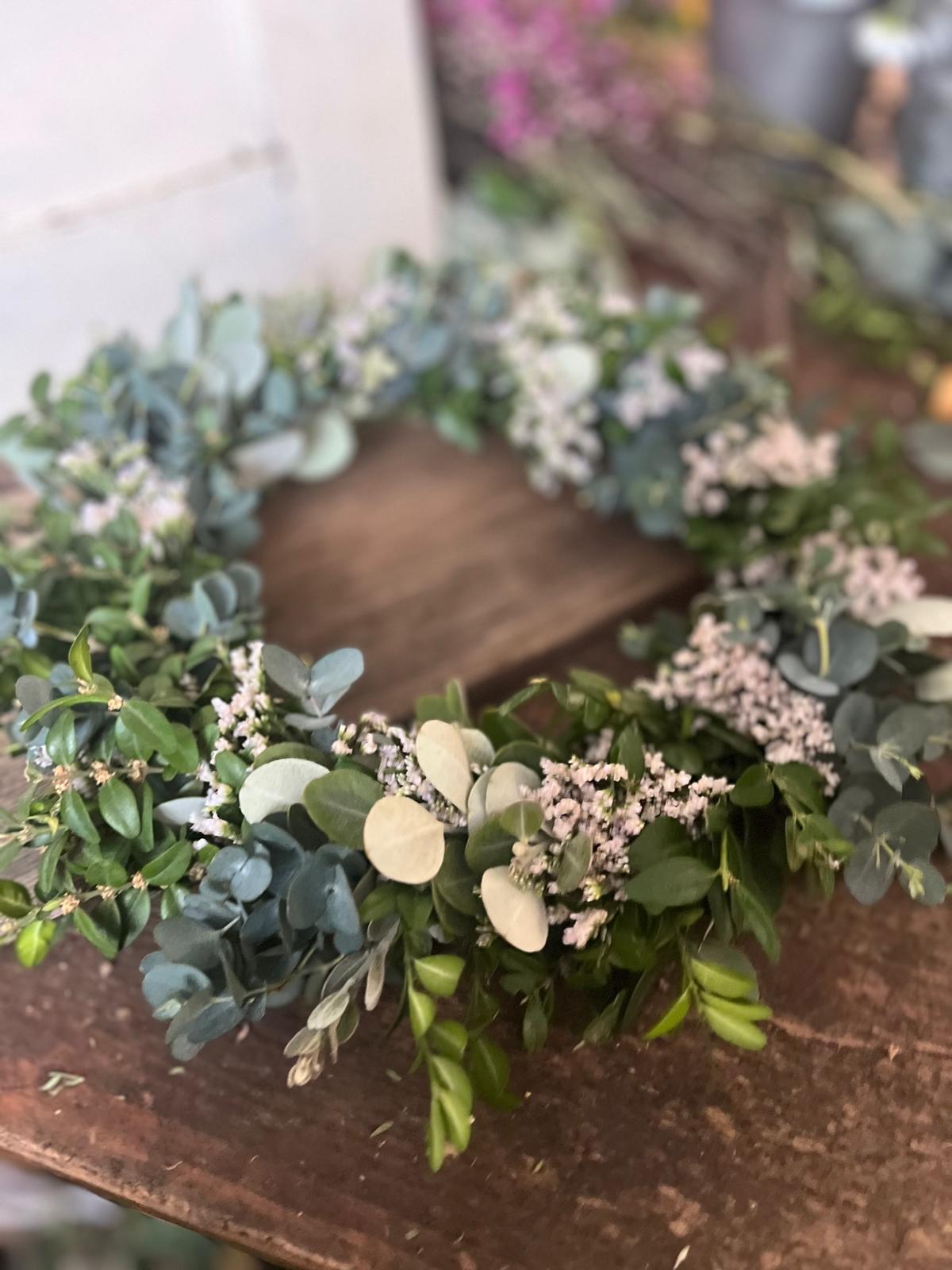 Kranz aus echten Blumen – Handgefertigt, ideal als Türkranz oder Tischdeko