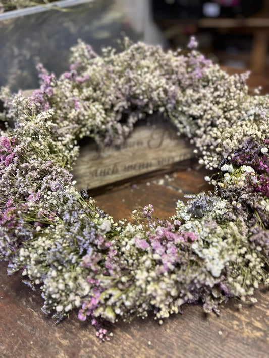 Exklusiver Kranz – Naturdeko für Tür & Tisch