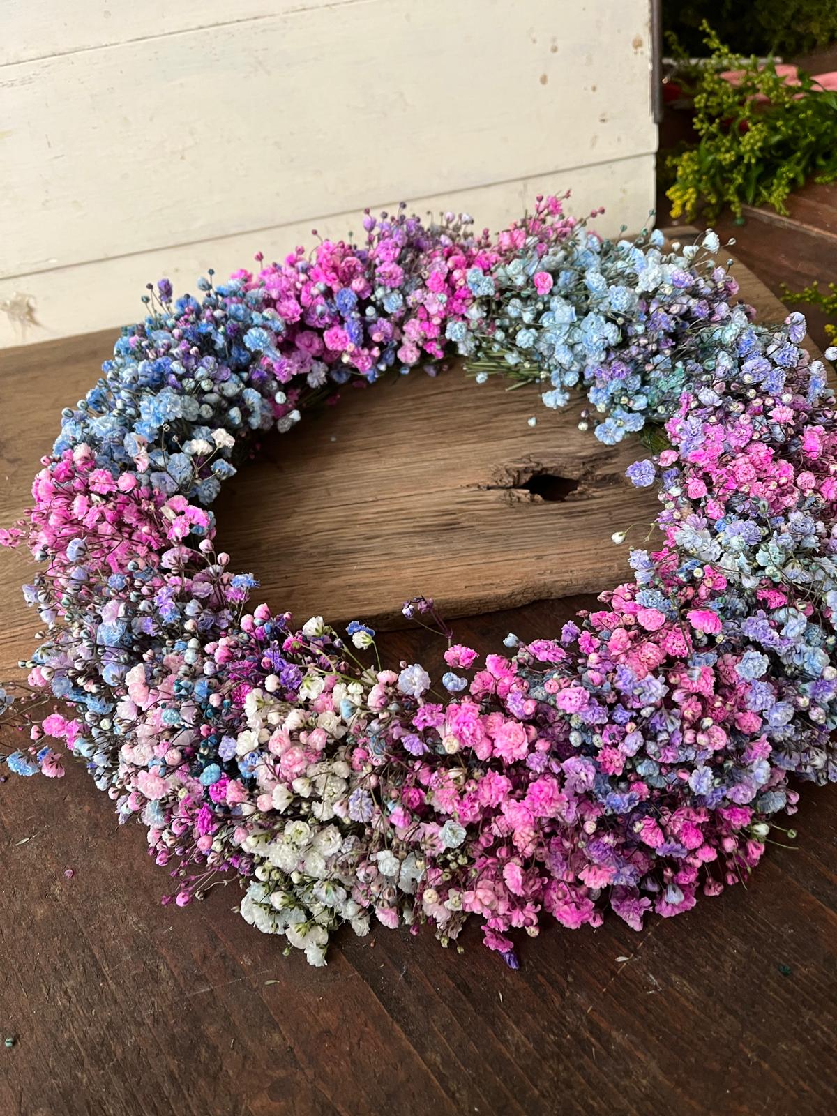 Schleierkraut Kranz – Trockenblumen-Deko in neuen Farben