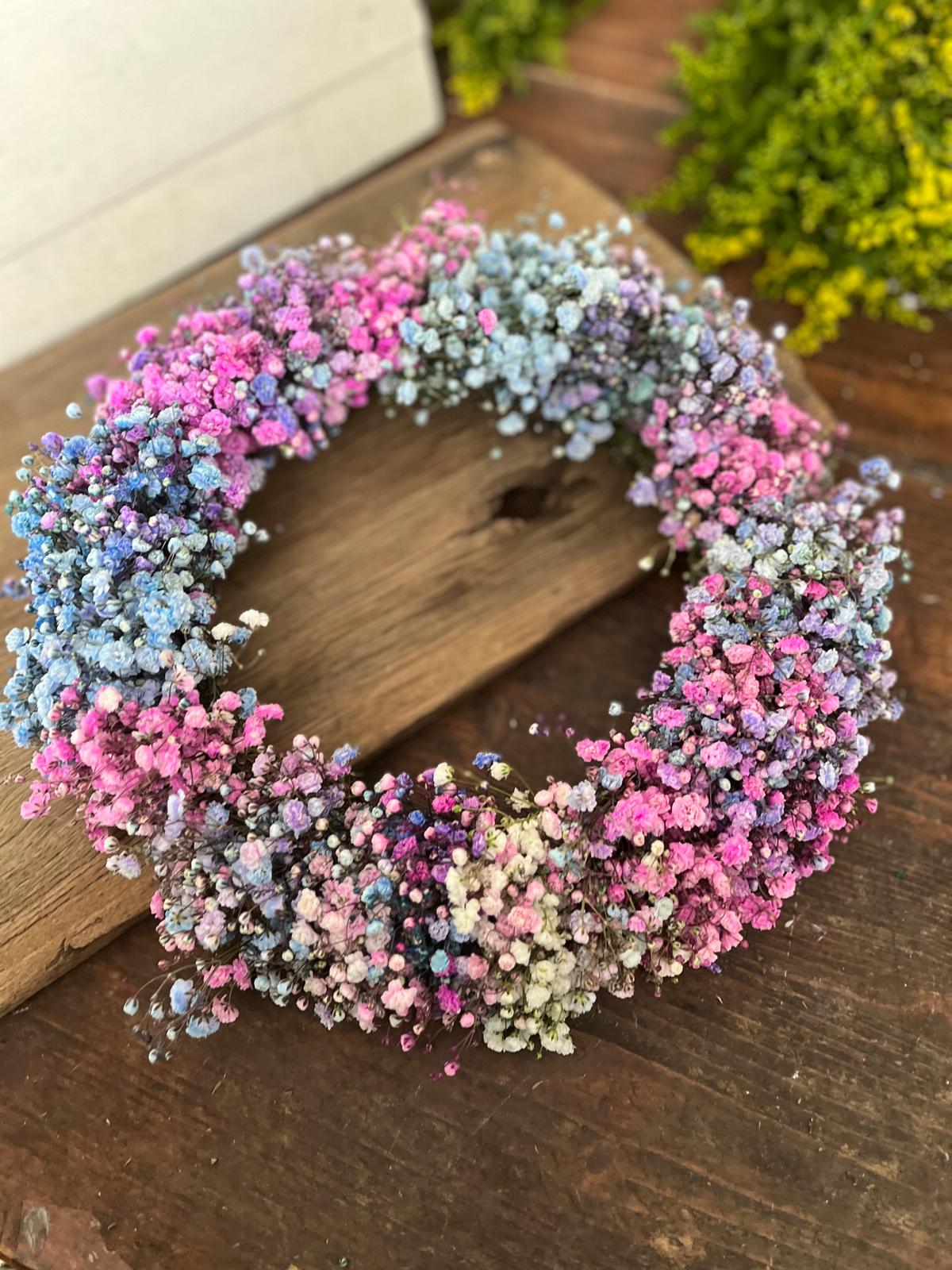 Schleierkraut Kranz – Trockenblumen-Deko in neuen Farben