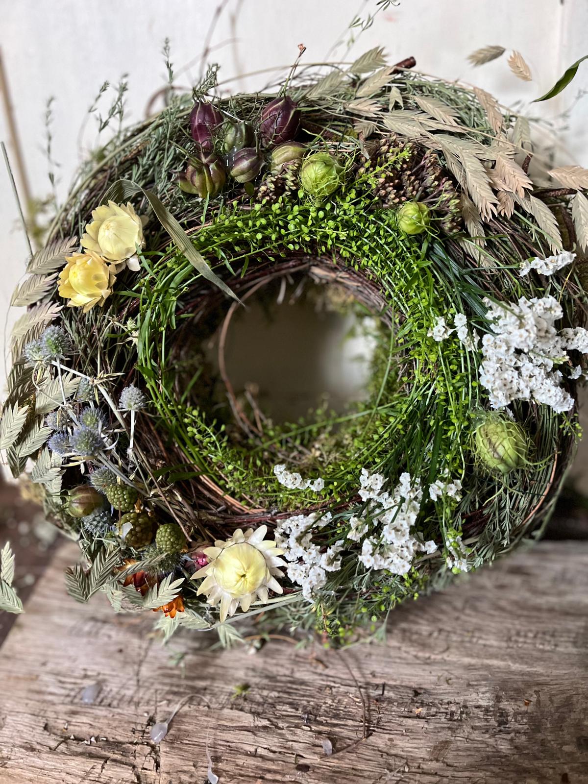 Eleganter Trockenblumenkranz mit Thymian & Disteln – Unikat für Tisch & Tür, langlebige Naturdeko