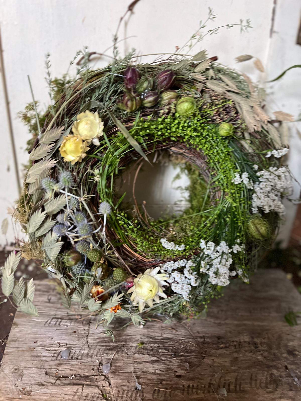 Eleganter Trockenblumenkranz mit Thymian & Disteln – Unikat für Tisch & Tür, langlebige Naturdeko