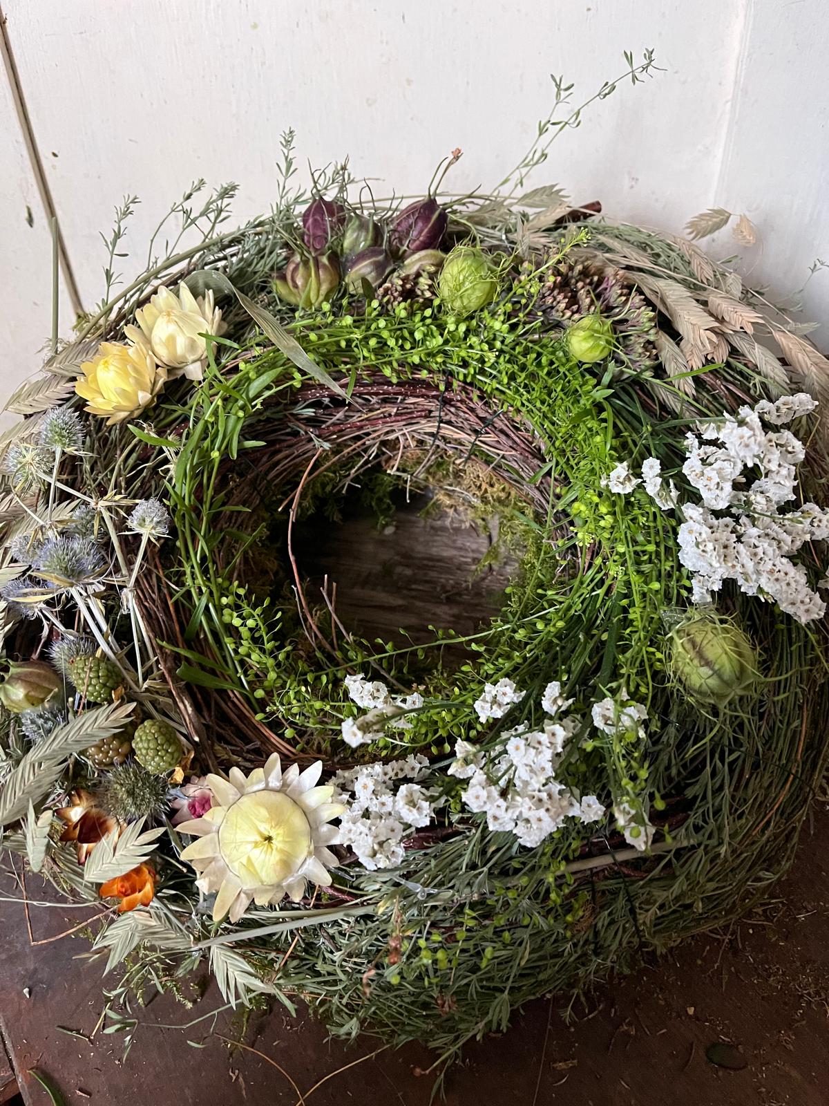 Eleganter Trockenblumenkranz mit Thymian & Disteln – Unikat für Tisch & Tür, langlebige Naturdeko