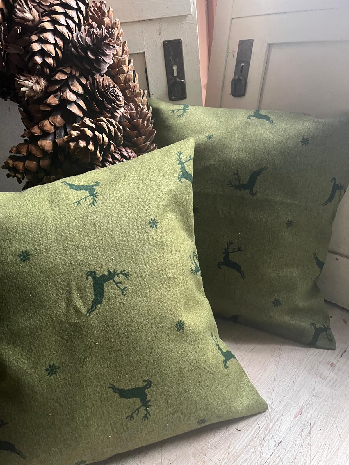 Stilvolles Herbst-Winter Kissen: Pflegeleicht & Waschbar