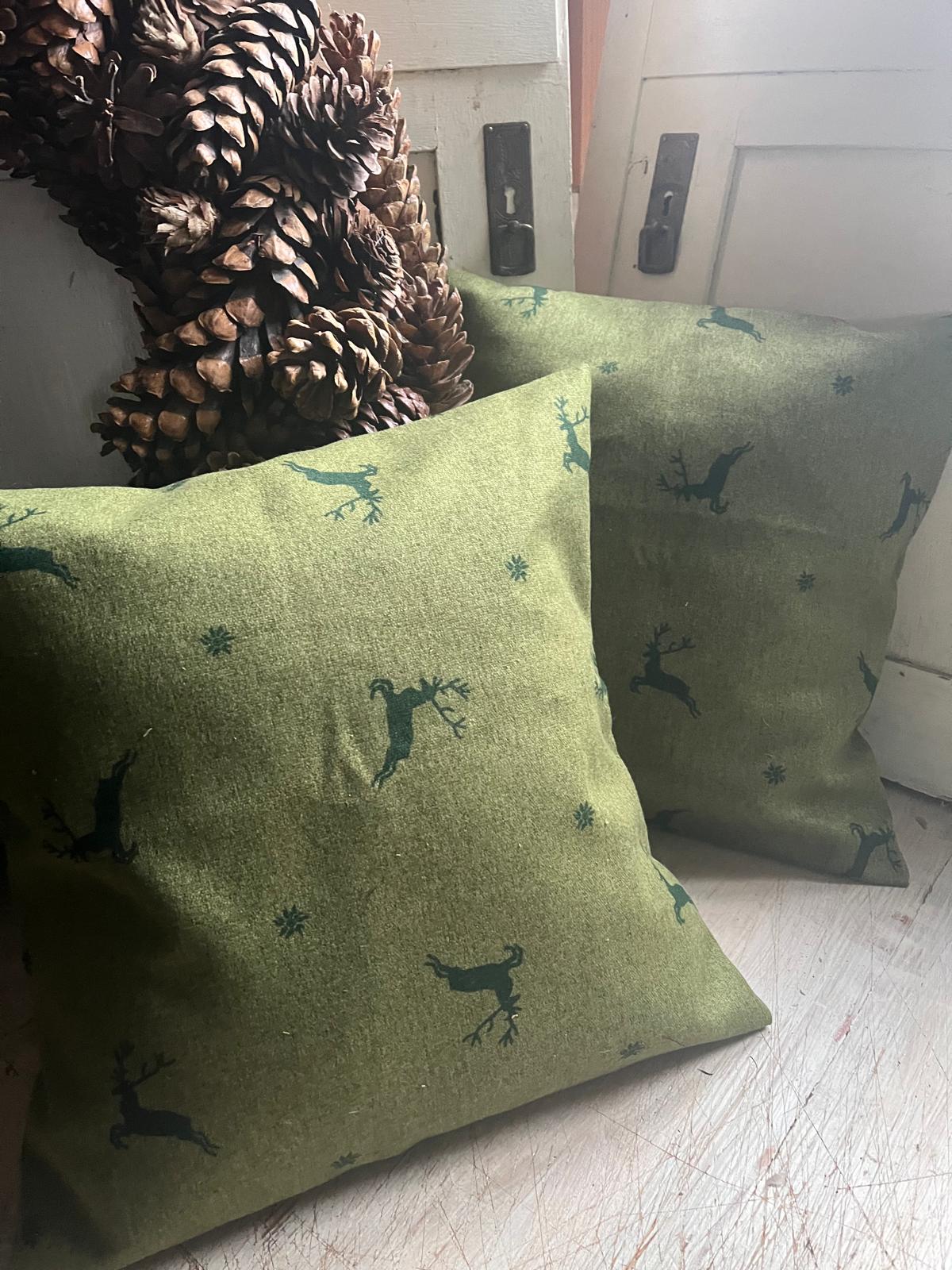 Stilvolles Herbst-Winter Kissen: Pflegeleicht & Waschbar