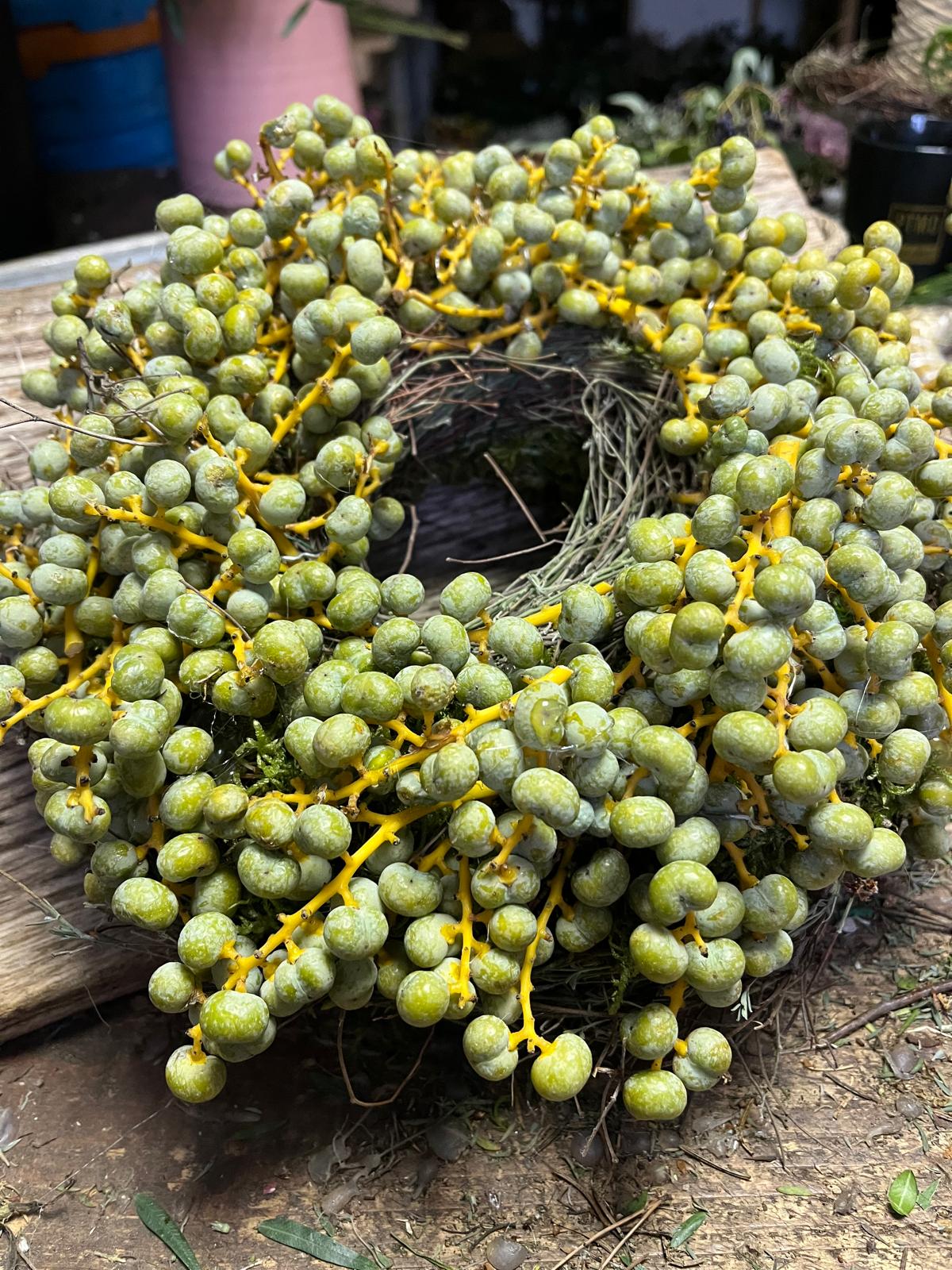 Kranz mit Datteln, Moos & Thymian: Schöne Deko