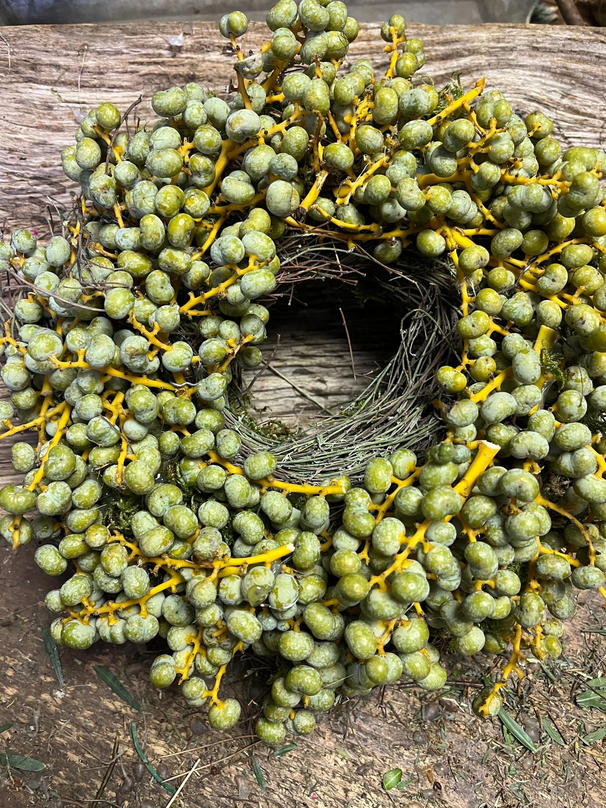 Kranz mit Datteln, Moos & Thymian: Schöne Deko