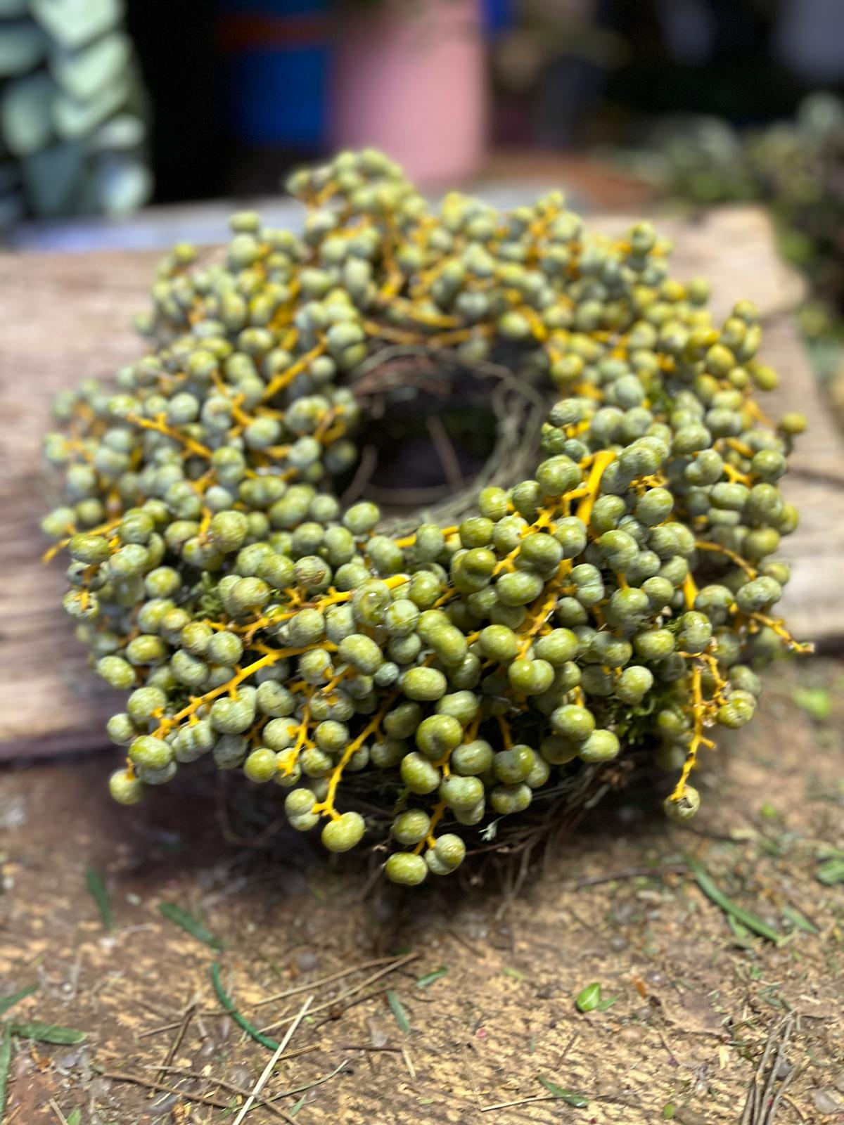 Kranz mit Datteln, Moos & Thymian: Schöne Deko