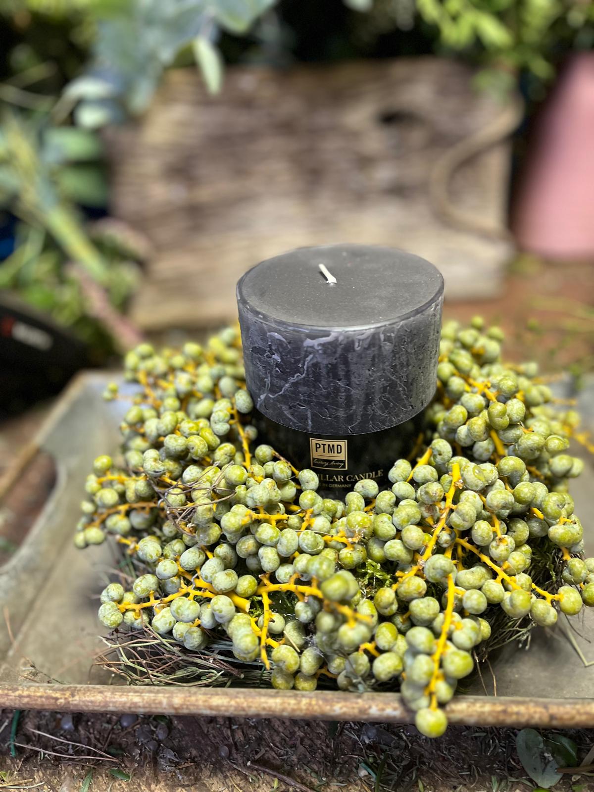 Kranz mit Datteln, Moos & Thymian: Schöne Deko