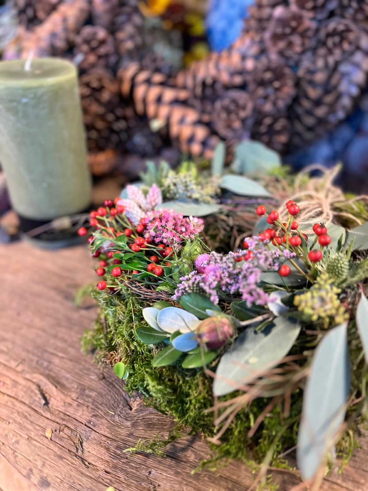 Natürlicher Deko-Kranz aus Moos: Zeitlose Eleganz