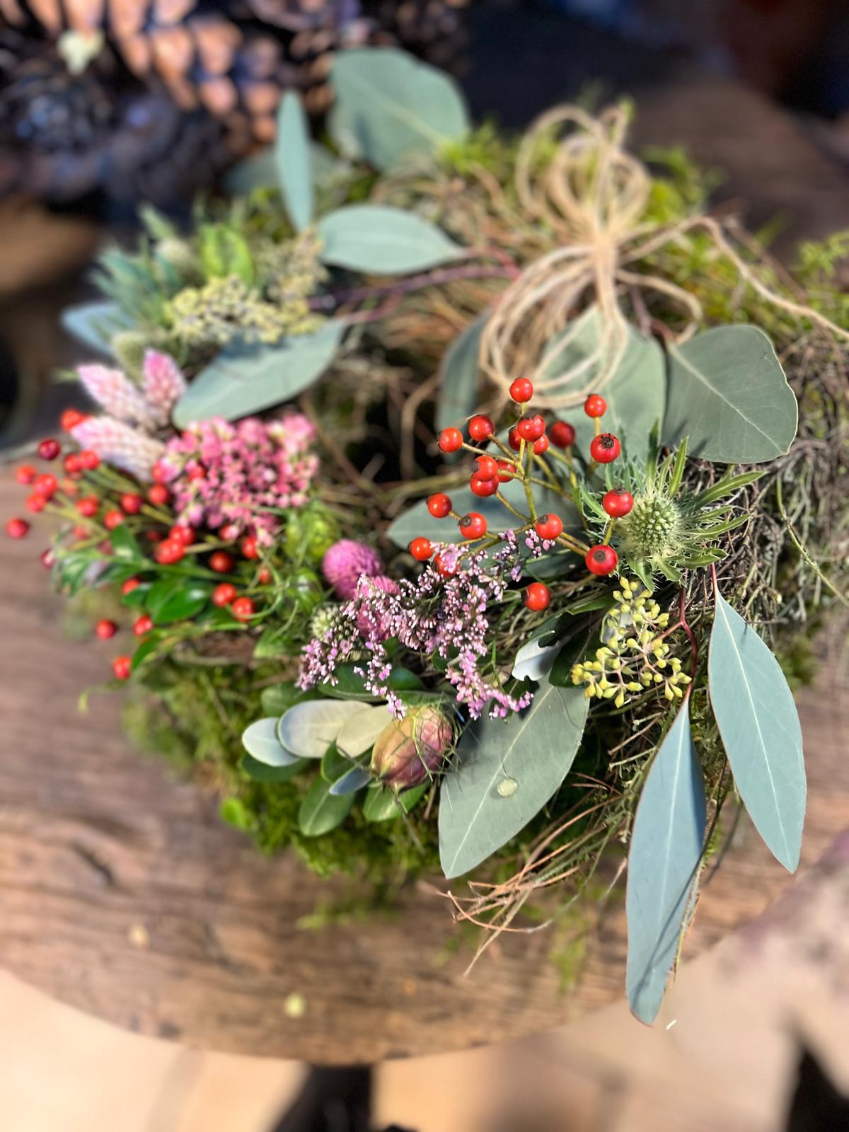 Natürlicher Deko-Kranz aus Moos: Zeitlose Eleganz