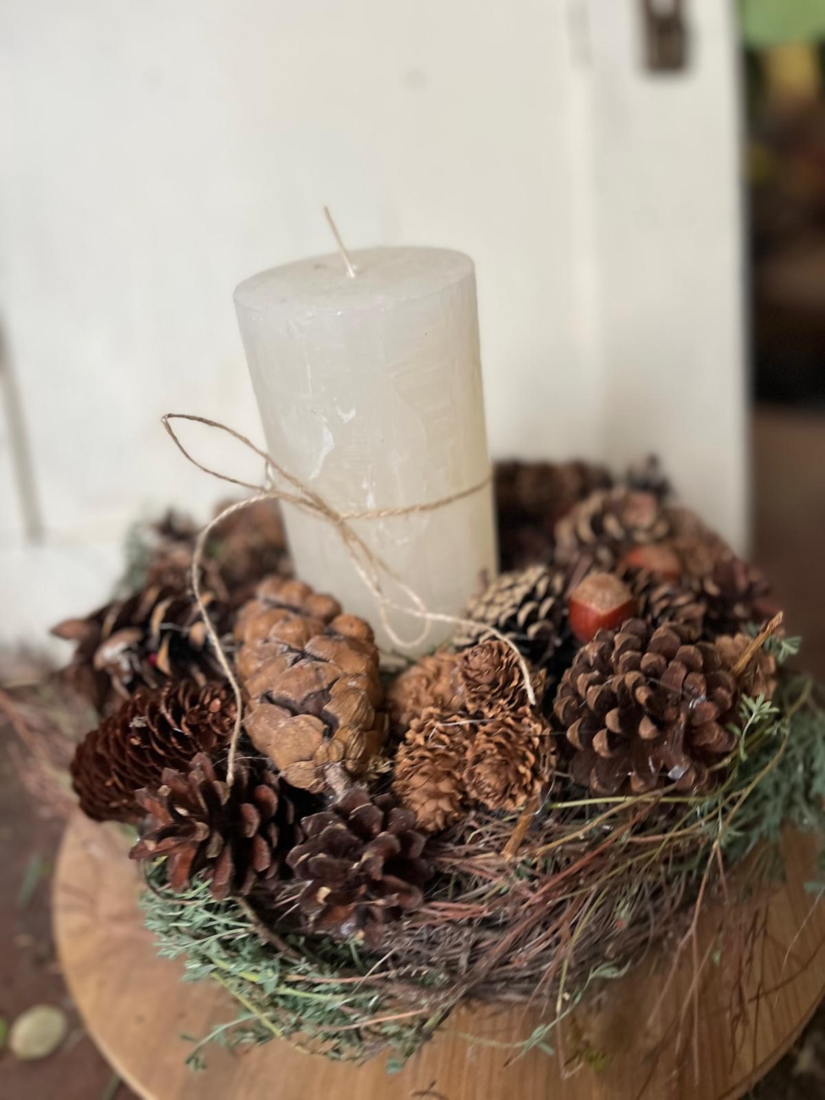 Edler Adventskranz: Zeitloses Unikat für die Weihnachtszeit