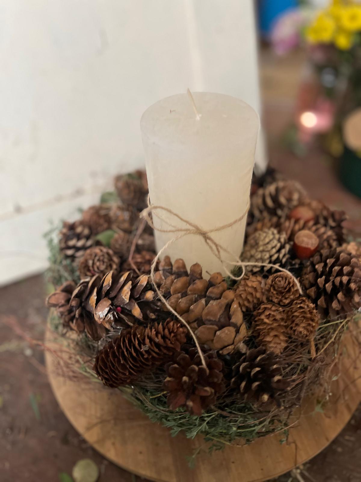 Edler Adventskranz: Zeitloses Unikat für die Weihnachtszeit