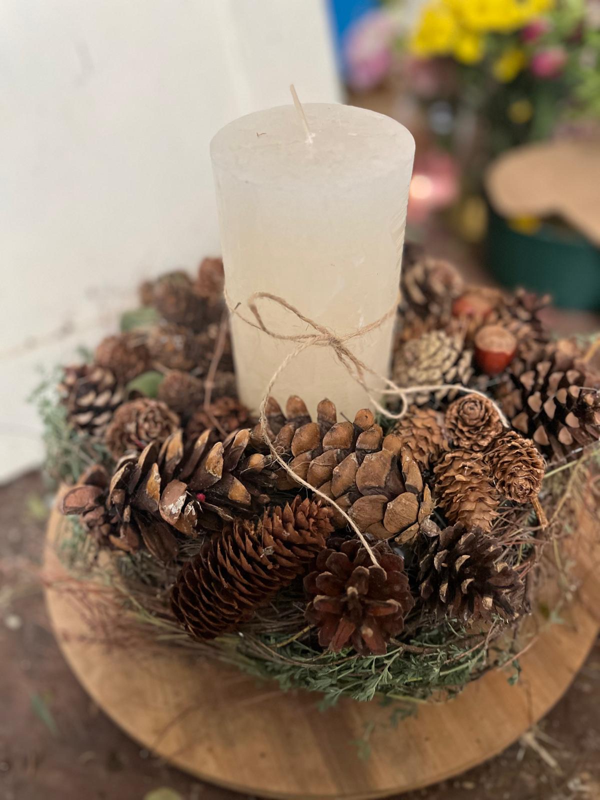 Edler Adventskranz: Zeitloses Unikat für die Weihnachtszeit