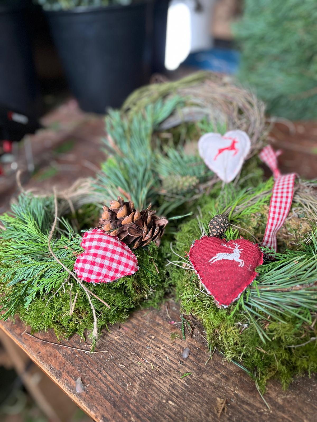 Kleiner Deko Kranz (20 cm) – Handgefertigt – Vielseitige Tisch- oder Wanddeko