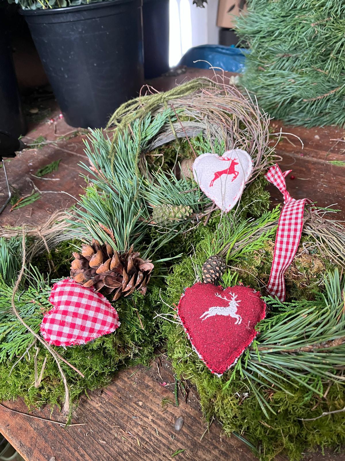 Kleiner Deko Kranz (20 cm) – Handgefertigt – Vielseitige Tisch- oder Wanddeko