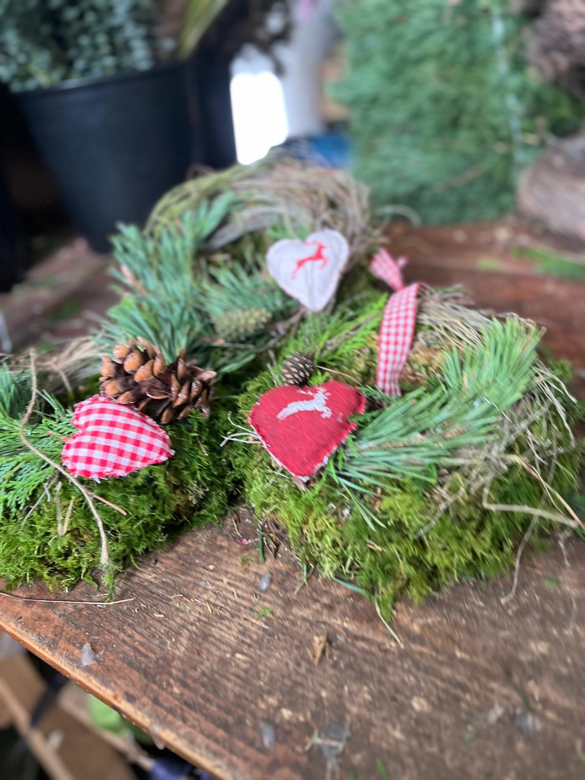 Kleiner Deko Kranz (20 cm) – Handgefertigt – Vielseitige Tisch- oder Wanddeko