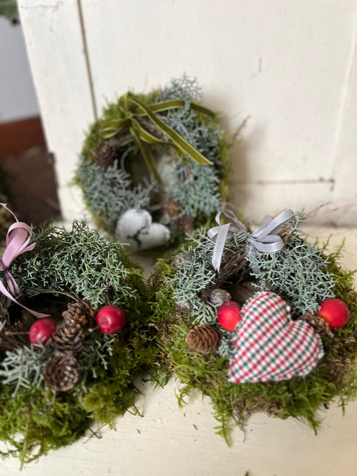 Kleiner Deko Kranz (20 cm) – Handgefertigt – Vielseitige Tisch- oder Wanddeko