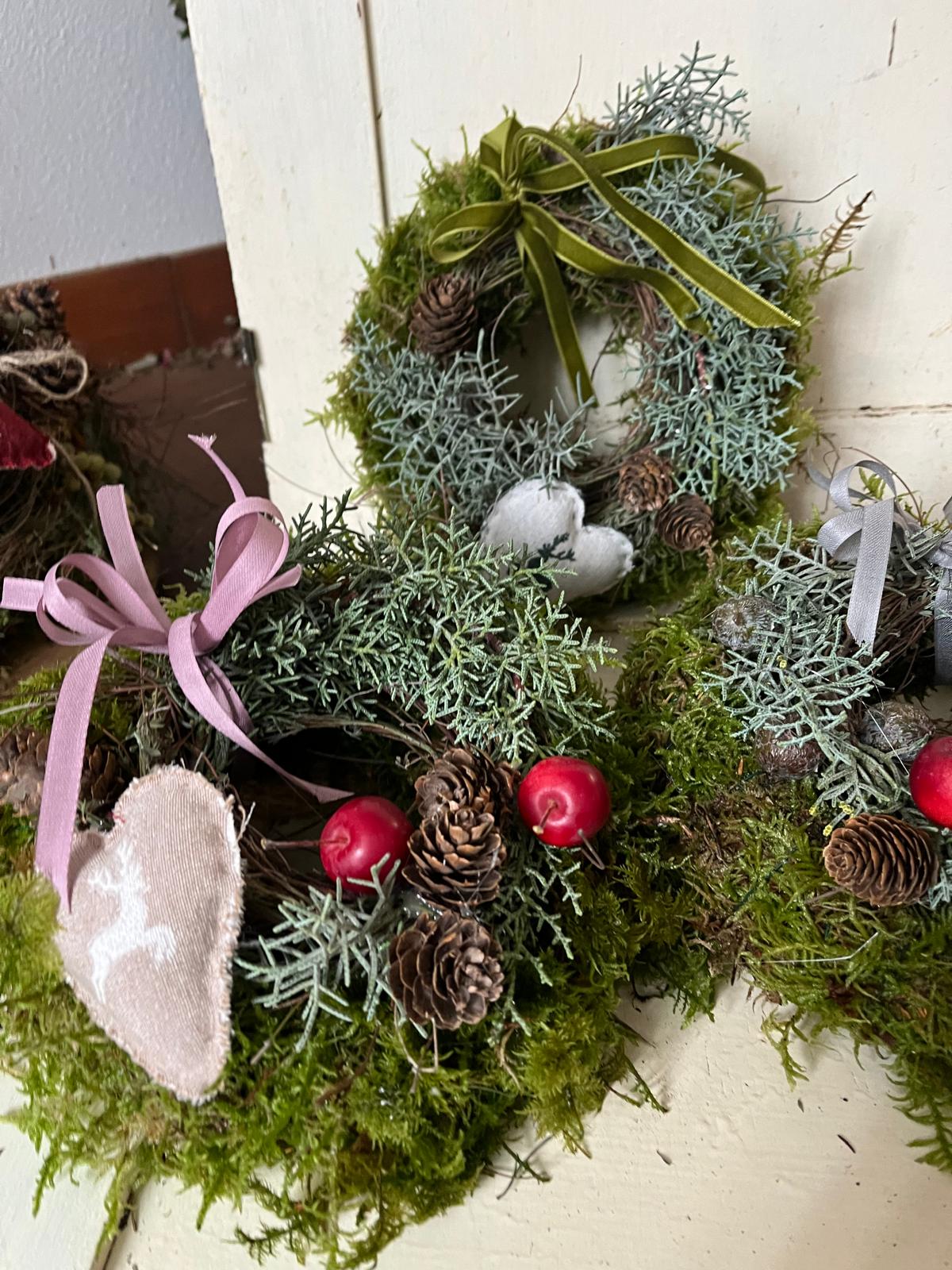 Kleiner Deko Kranz (20 cm) – Handgefertigt – Vielseitige Tisch- oder Wanddeko