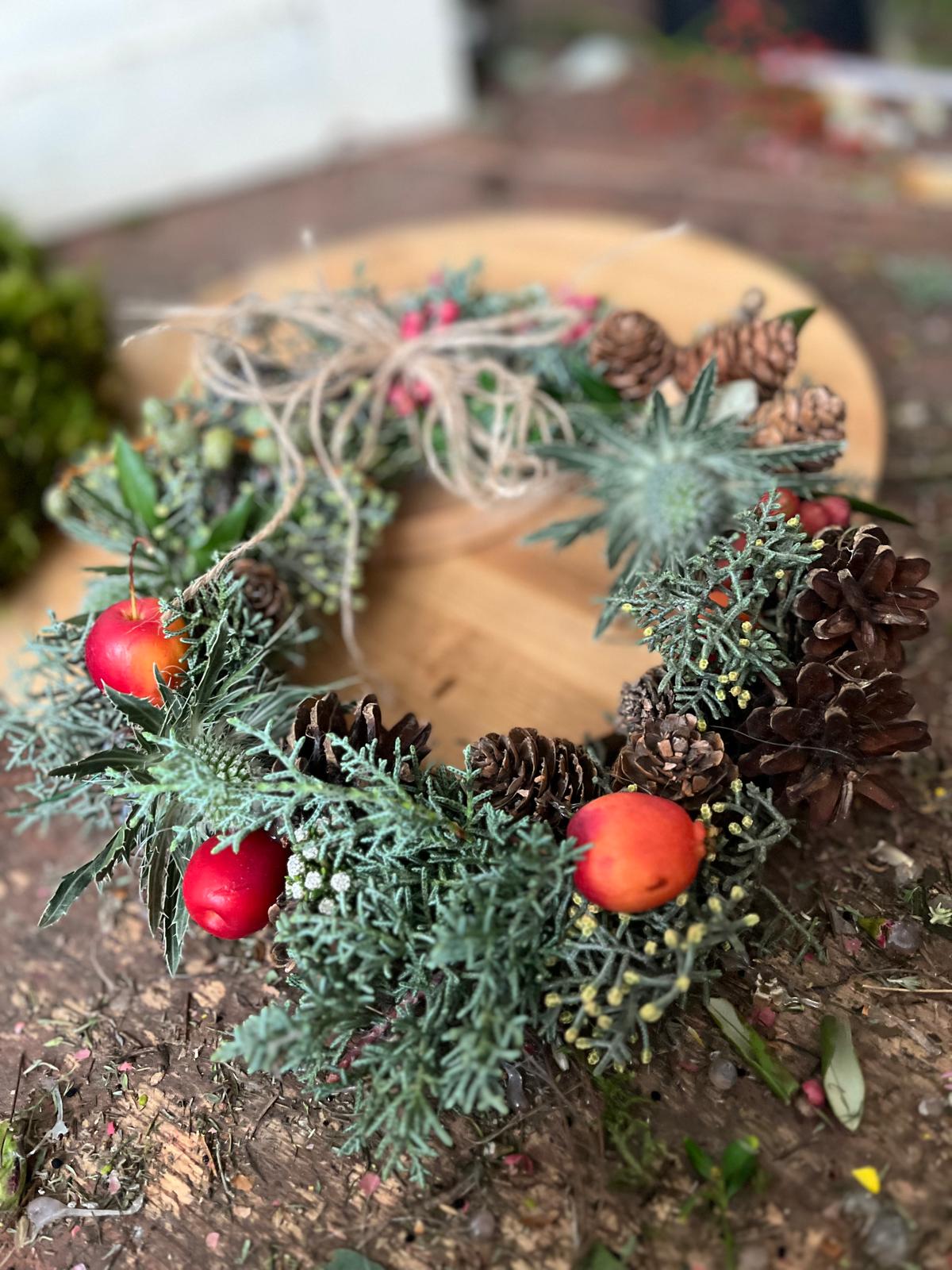 Tischkranz (17 cm) – Handgebundenes Unikat, für den Tisch oder zum Aufhängen