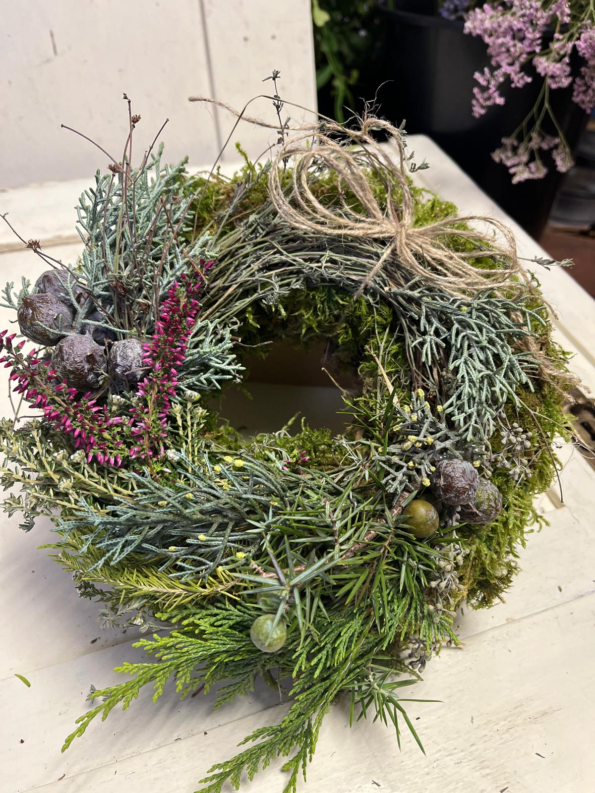 NEU! Mooskranz mit Gemischtem Grün (20/25/30 cm) – Frisch gebundenes Unikat