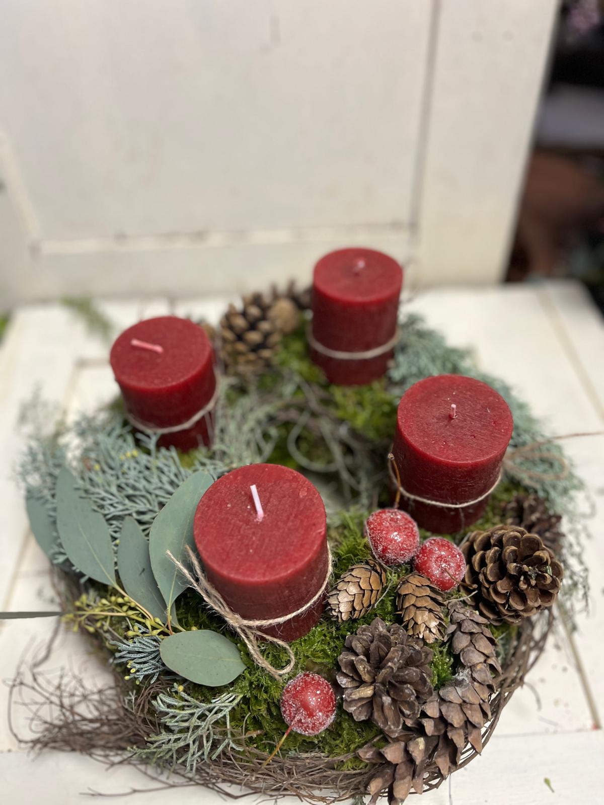 Wunderschöner Adventskranz (30 cm) – Frisch gebunden mit Moos, Äpfeln, Ästen & Zapfen
