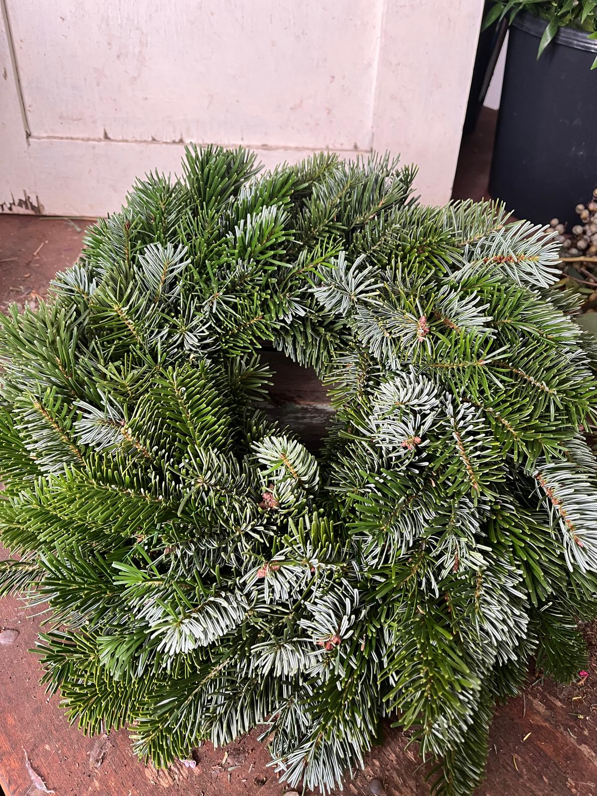 Premium Tannen-Kranz aus Bayern (25/30/35 cm) – Frisch & Dick gebunden