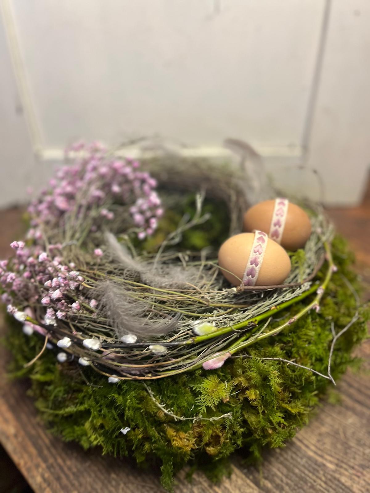 Osterkranz Moos & Schleierkraut | Frühlingskranz mit Eiern & Palmkätzchen | Türkranz romantisch | Handgemacht 25-40cm