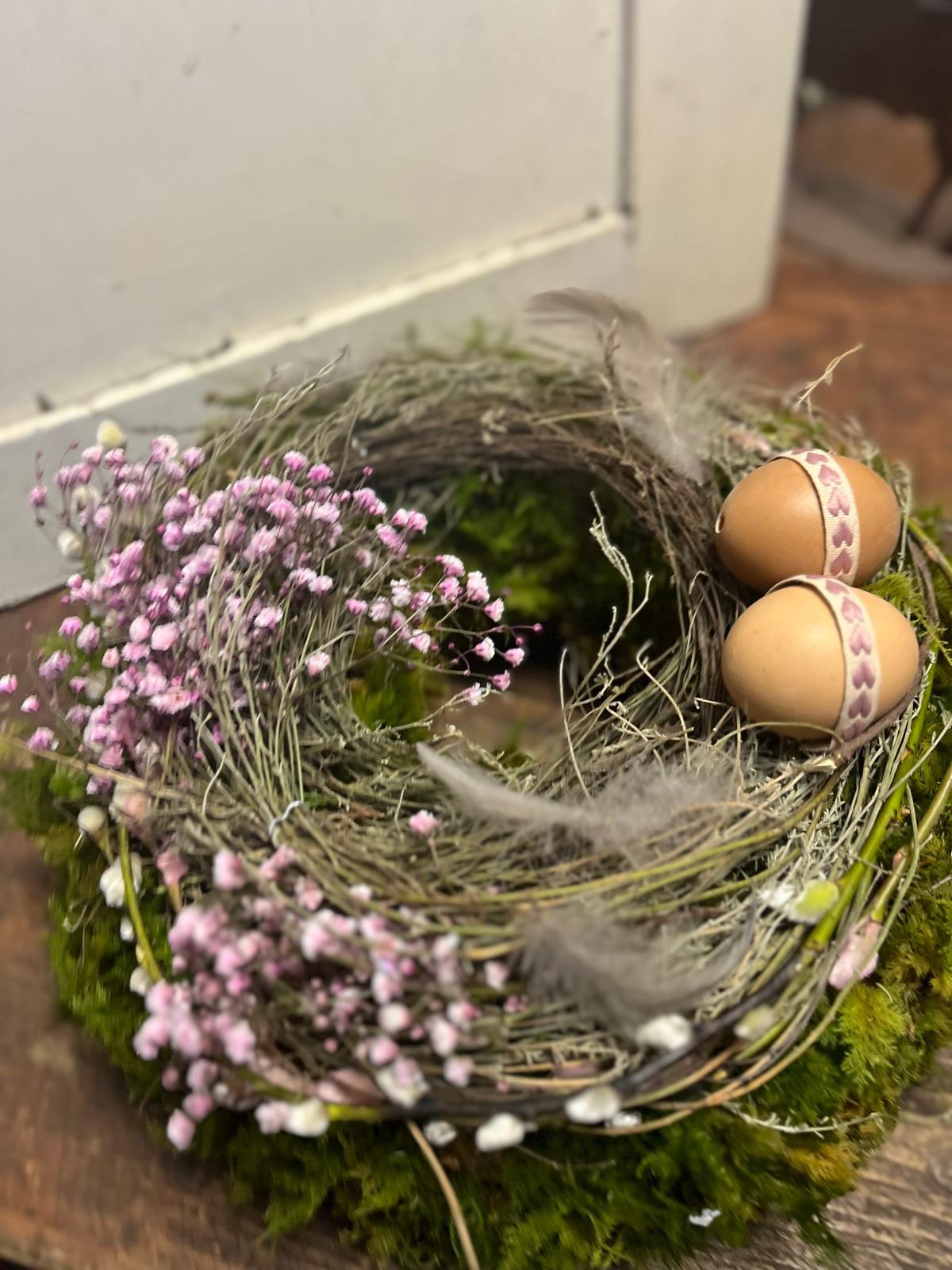 Osterkranz Moos & Schleierkraut | Frühlingskranz mit Eiern & Palmkätzchen | Türkranz romantisch | Handgemacht 25-40cm