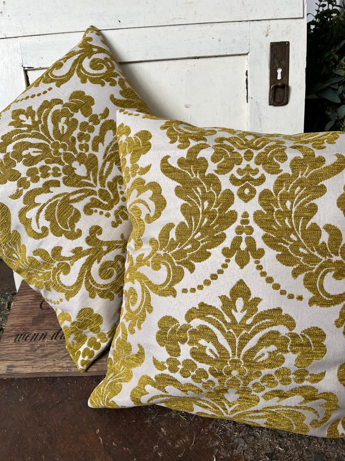 Kissenhülle 40x40 cm | Zeitloses Design | Hochwertiges Dekokissen | Handgefertigt | Kissenbezug für Wohnzimmer & Terrasse