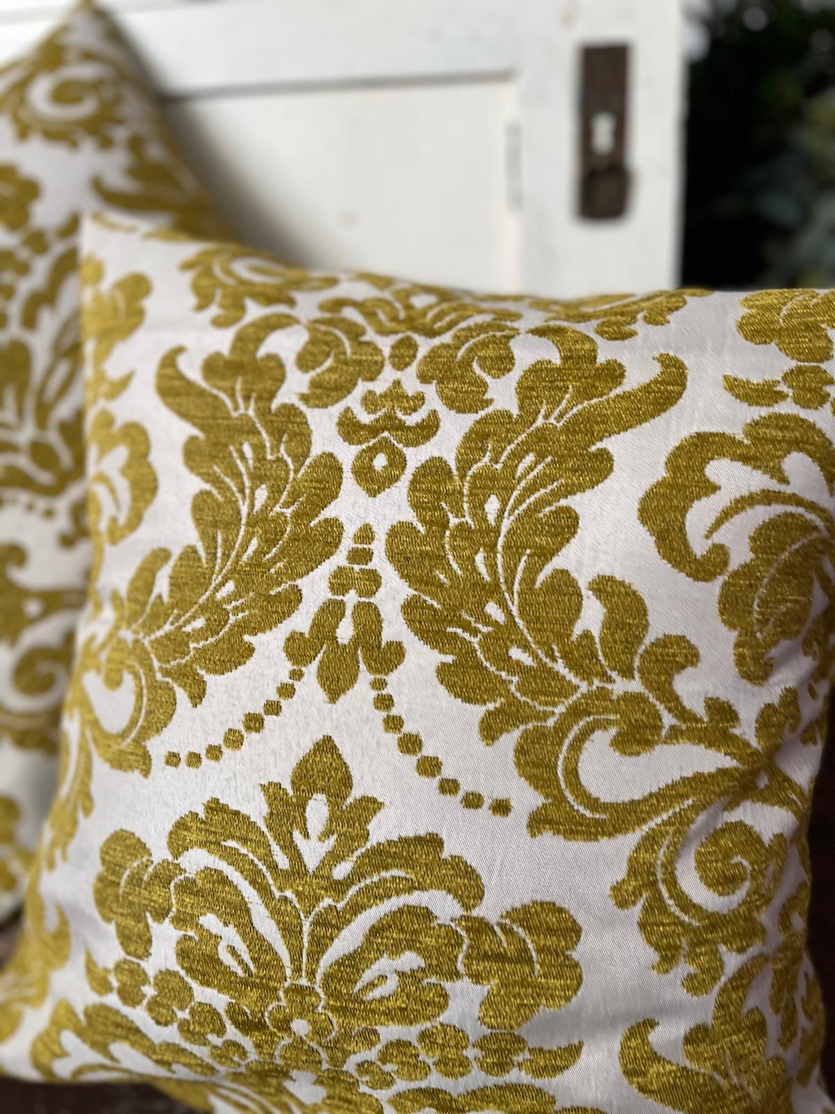 Kissenhülle 40x40 cm | Zeitloses Design | Hochwertiges Dekokissen | Handgefertigt | Kissenbezug für Wohnzimmer & Terrasse