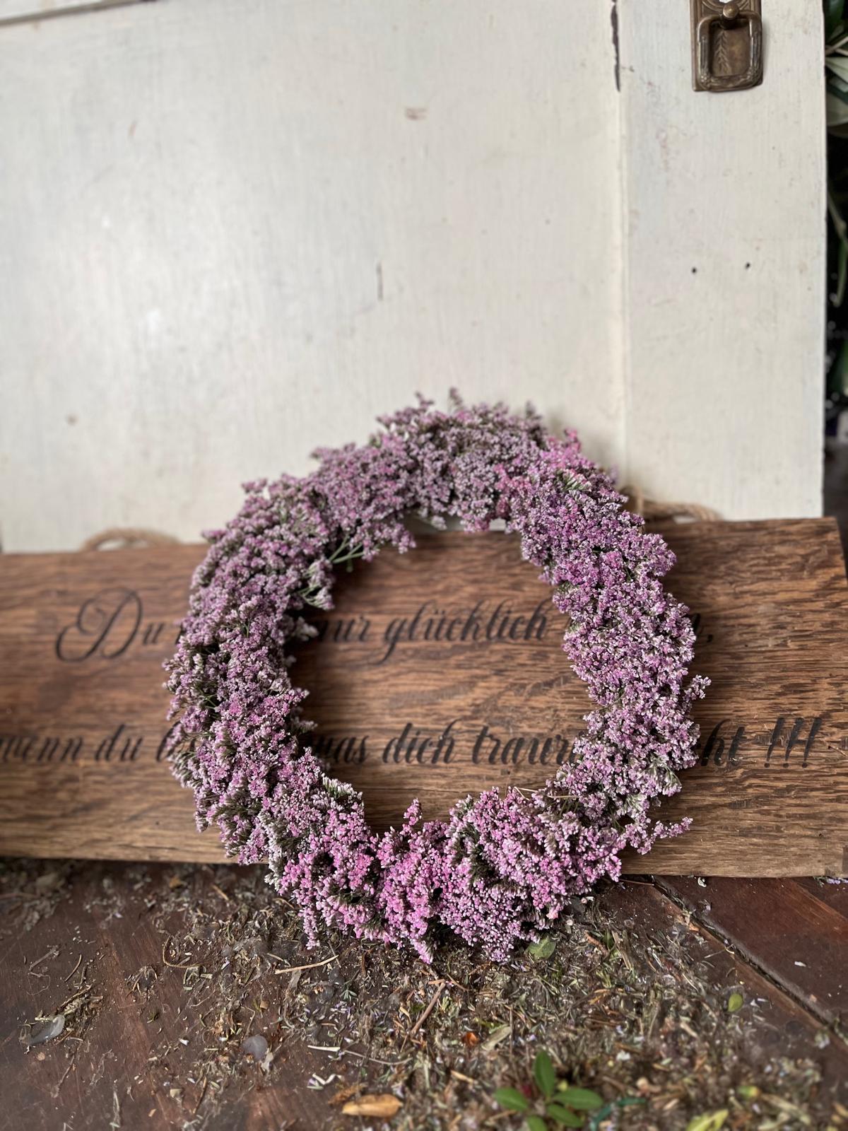 Trockenblumen Kranz Strandflieder | Hält ewig | Zeitlose Wanddeko | Türkranz langlebig | Handgemacht 20-30cm