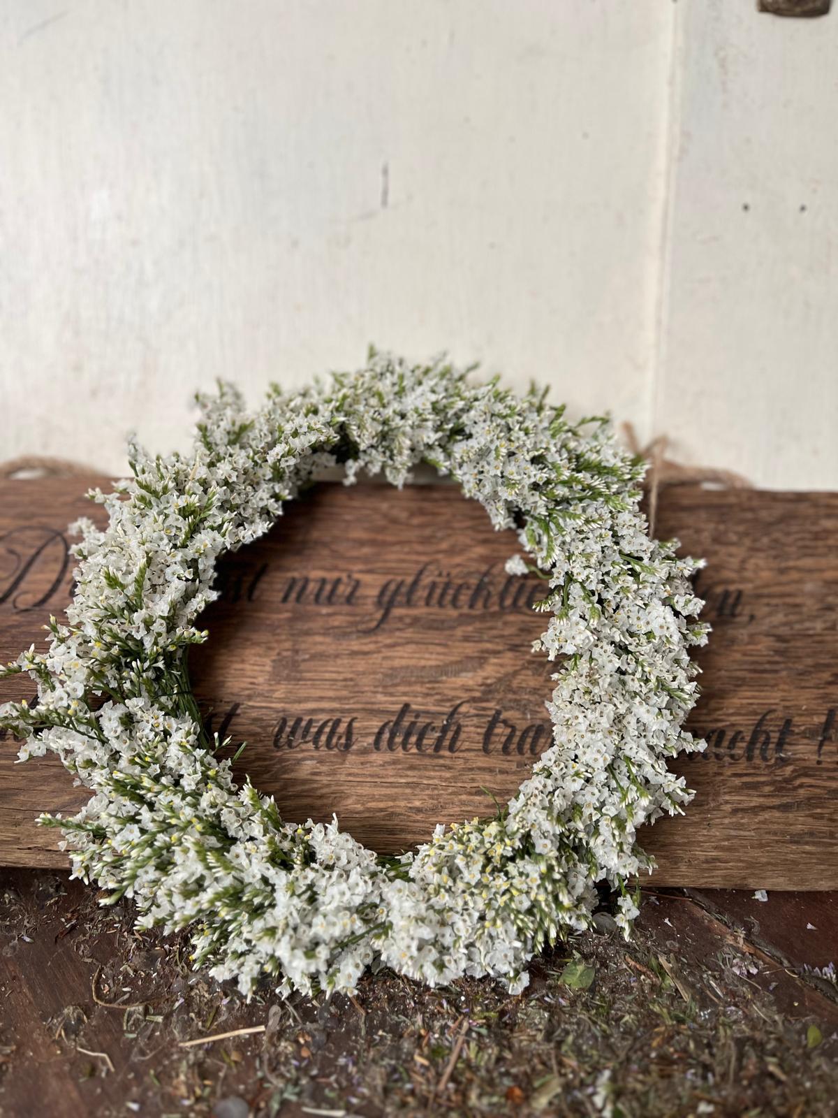Trockenblumen Kranz Strandflieder | Hält ewig | Zeitlose Wanddeko | Türkranz langlebig | Handgemacht 20-30cm