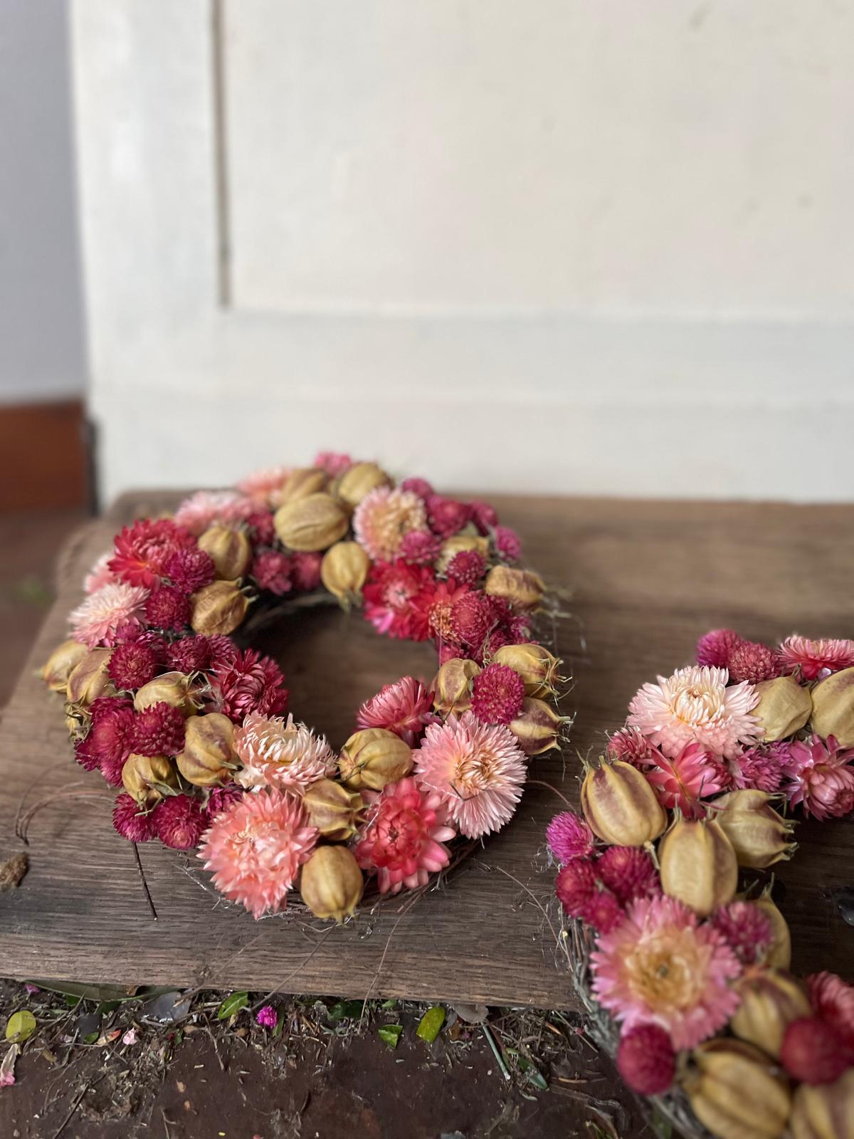Kleiner Kranz aus echten Trockenblumen | 16 cm Durchmesser | Zeitlose Wohndeko | Handgemachtes Einzelstück | Boho Look