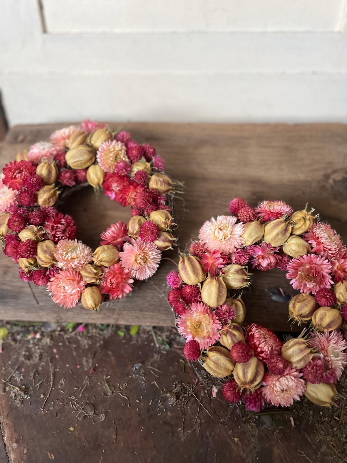 Kleiner Kranz aus echten Trockenblumen | 16 cm Durchmesser | Zeitlose Wohndeko | Handgemachtes Einzelstück | Boho Look