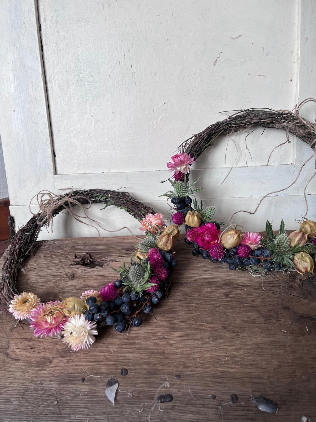 Trockenblumenkranz 21 cm – Handgefertigter Boho Wandkranz – Natürliche Tischdeko – Unikat & Handarbeit – Geschenkidee