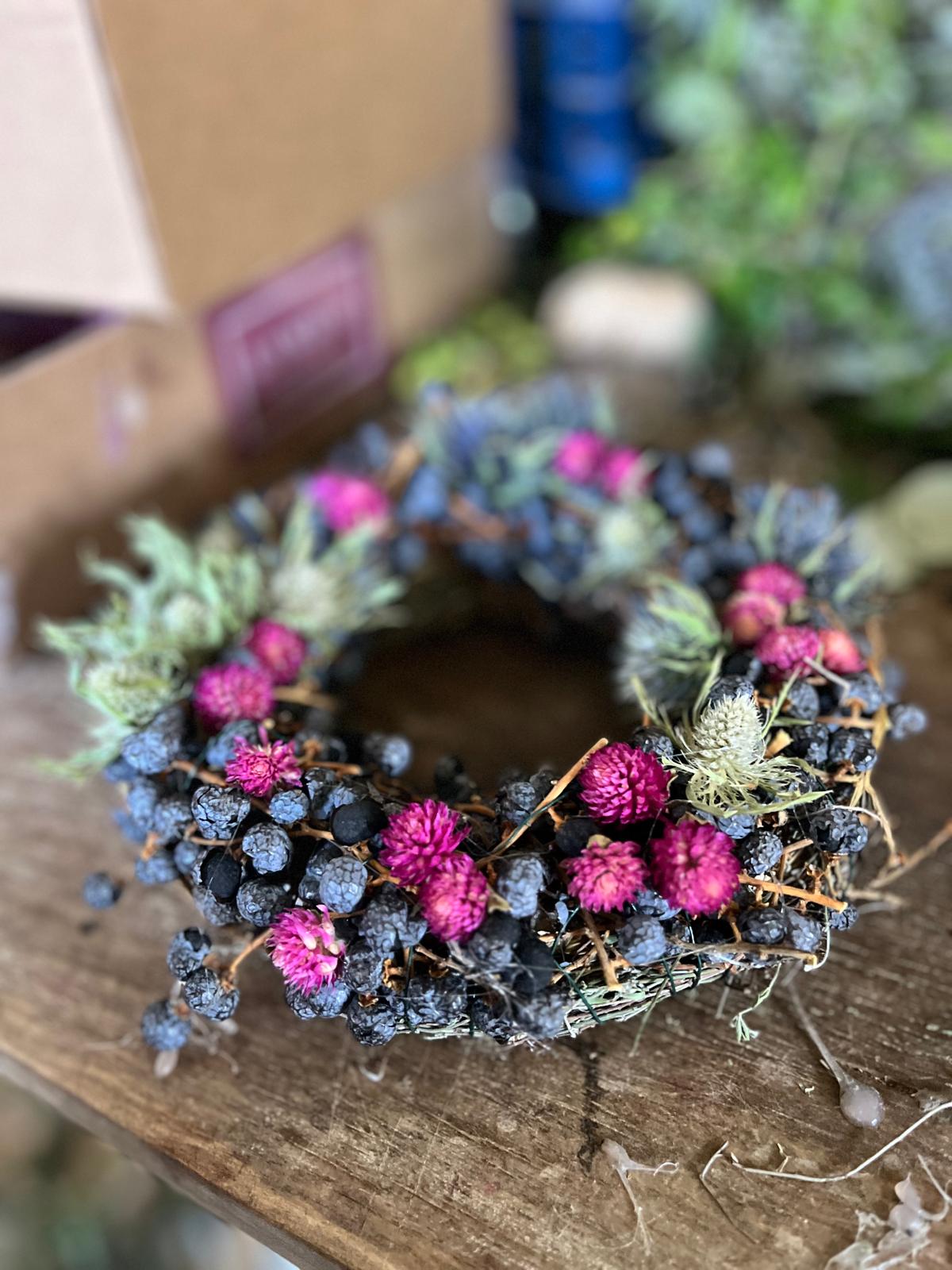 Trockenblumenkranz 20 cm – Handgefertigter Wandkranz & Tischdeko – Boho Flower Hoop – Langlebiges Unikat – Geschenkidee