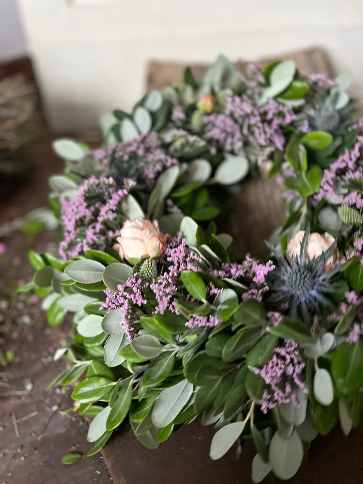 Wunderschöner Blumenkranz zur Deko