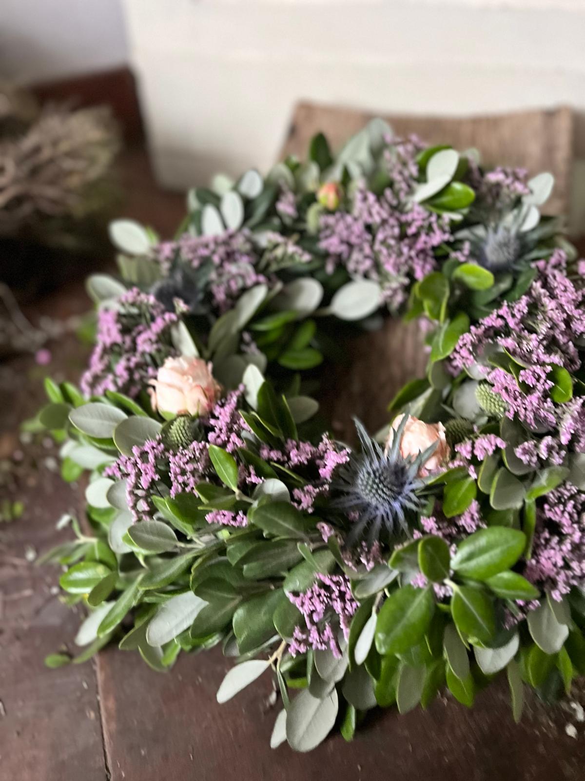 Wunderschöner Blumenkranz zur Deko